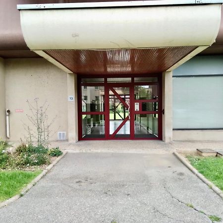 Grand F2 De 47M2 Au 15Eme Etage Dans Une Residence Tres Calme - 017 Rouen Eksteriør billede