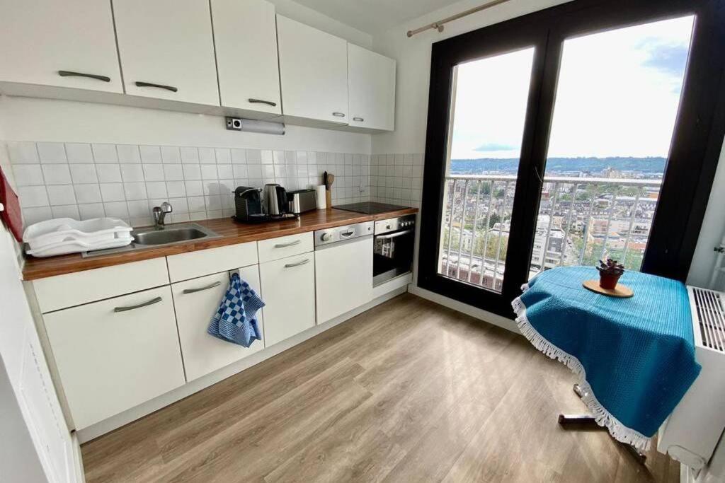 Grand F2 De 47M2 Au 15Eme Etage Dans Une Residence Tres Calme - 017 Rouen Eksteriør billede